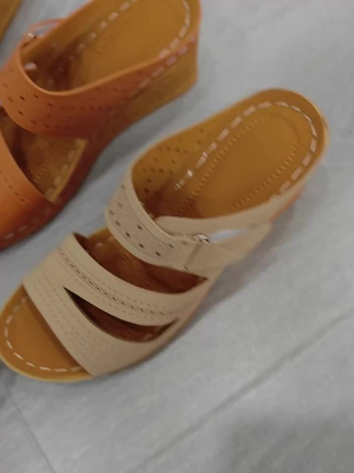 Jianna | Peep-Toe-Keilsandalen