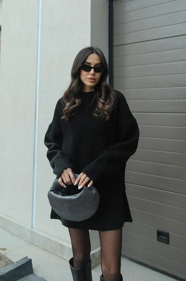 Helena - Strikket sett med skjørt og dress